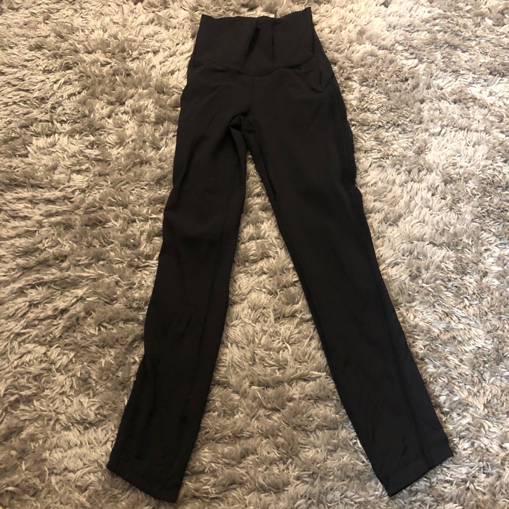 Lulu 7/8 leggings size 2